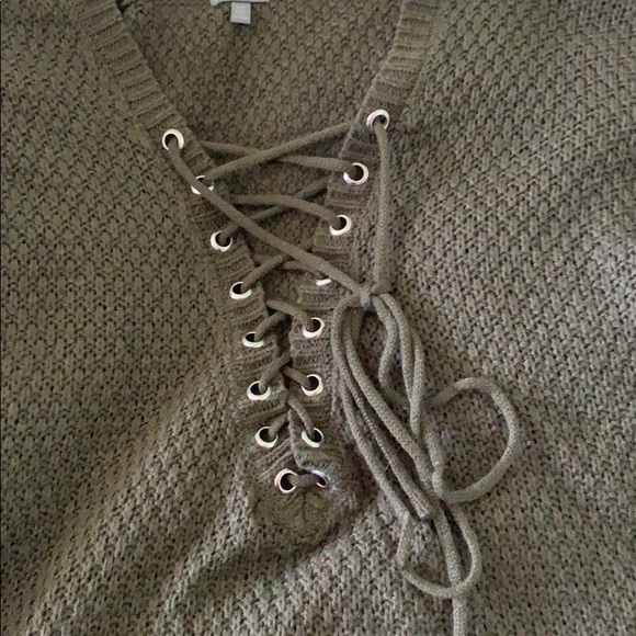 Sweater - Picture 3 of 4